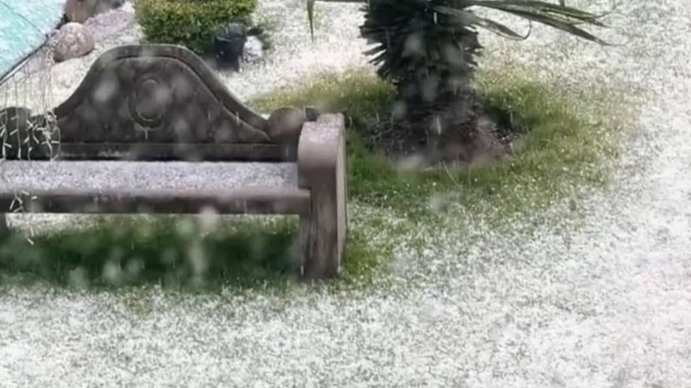 La Marquesa se pinta de blanco con caída de granizo