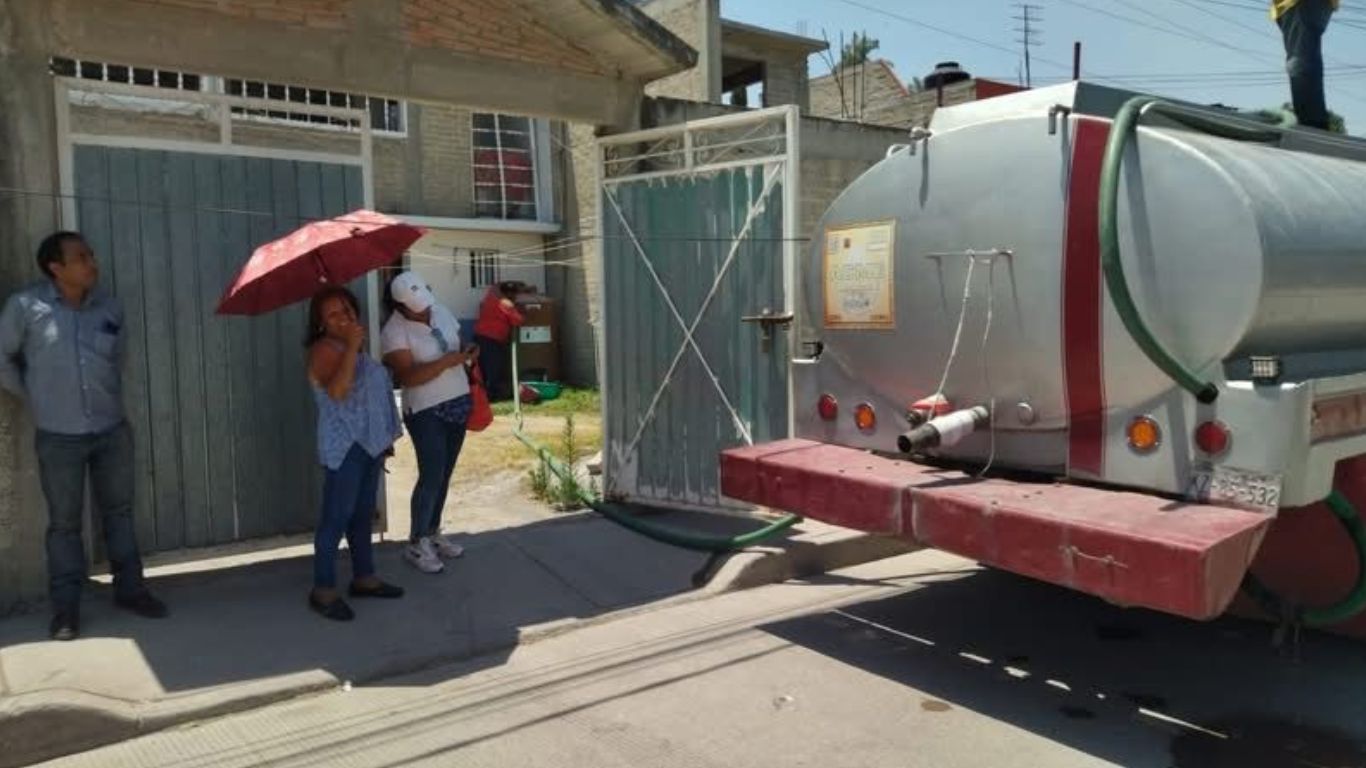 Obras del Tren Suburbano deja sin agua a 23 colonias de Tultepec