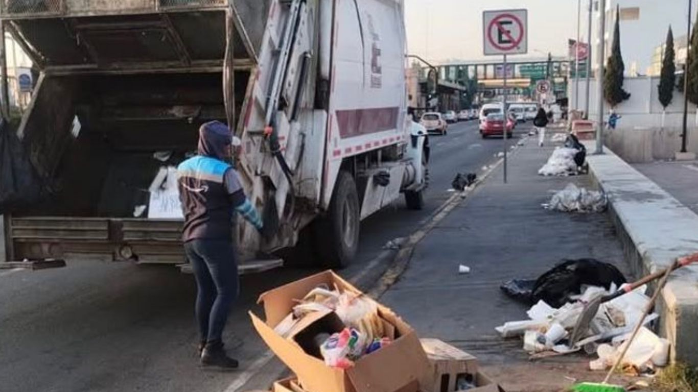 Peregrinos guadalupanos dejan toneladas de basura en Ecatepec