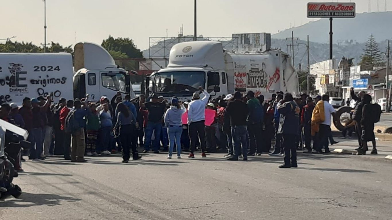 Trabajadores de Ecatepec esperan el pago de su quincena