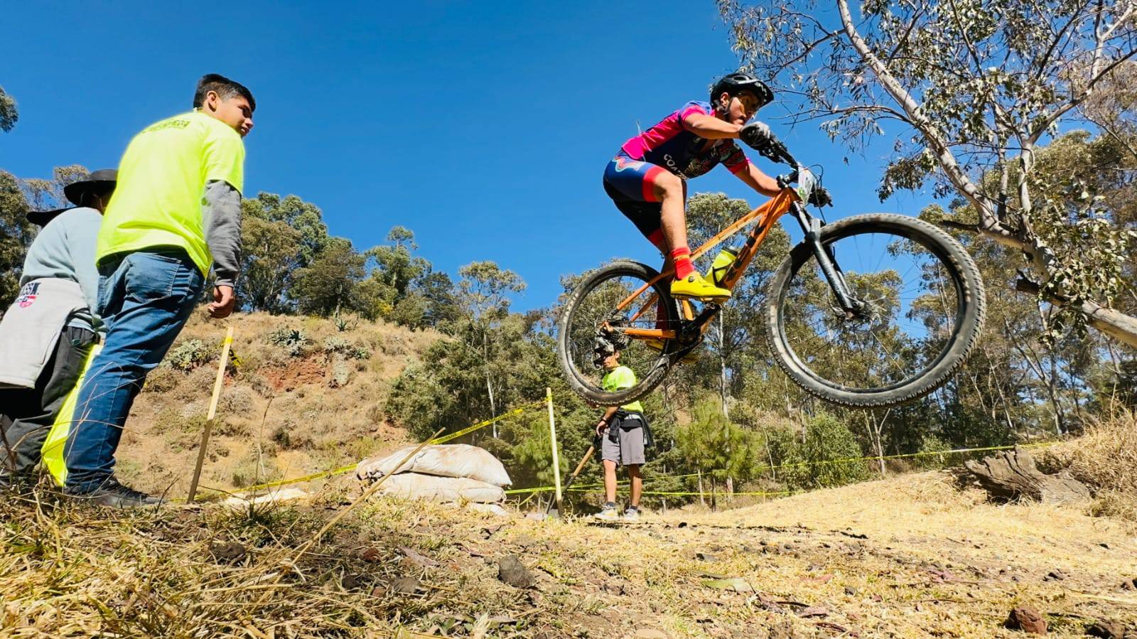 Metepec sede del Campeonato Estatal de Ciclismo de Montaña