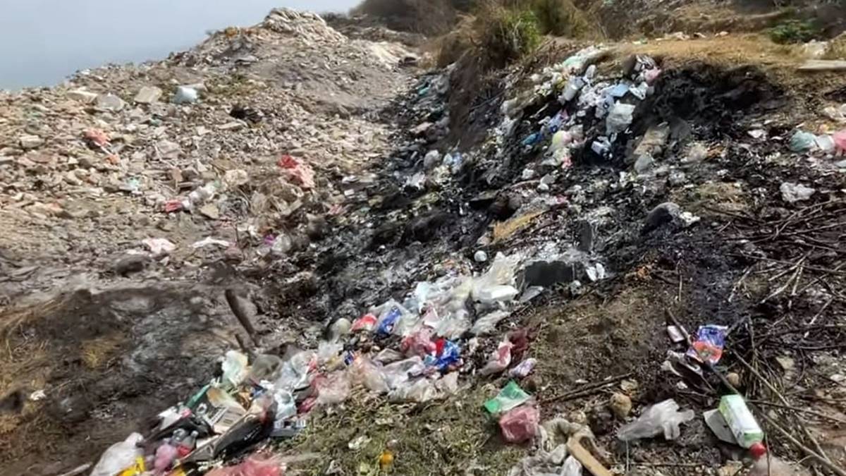 Vecinos de Chalco advierten riesgo sanitario por tiradero de basura